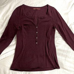 TEA Collection XS eggplant fine merino wool Henley sweater.